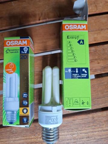 2 ampoules Osram-Dulux Longlife 7 W/2500 K 365lm E27