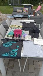 pakket met 19 mascara´s en kleding / Chanel Snoopy Gsus +++, Gebruikt, Ophalen of Verzenden, Make-up, Overige kleuren