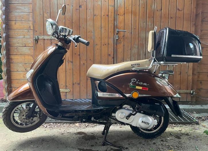 Scooter Razzo Pisa - Bruin - 45 km/u, Fietsen en Brommers, Scooters | Overige merken, Gebruikt, Klasse B (45 km/u), Benzine, Ophalen