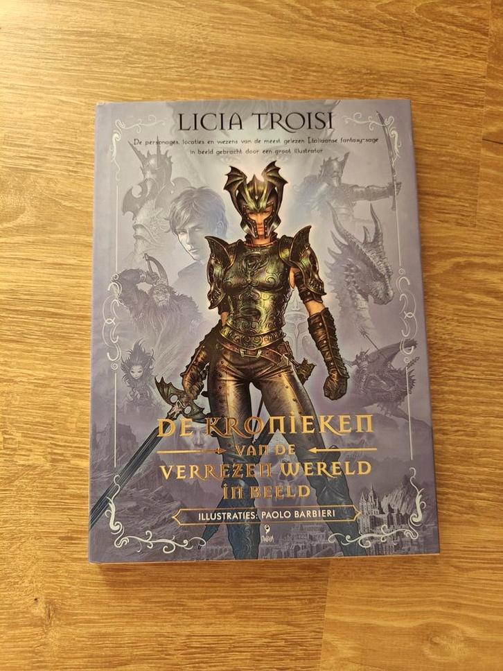 Licia Troisi - Kronieken van de verrezen wereld in beeld, Boeken, Kinderboeken | Jeugd | 13 jaar en ouder, Nieuw, Ophalen of Verzenden