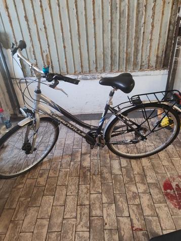 Fiets 28 inch  beschikbaar voor biedingen