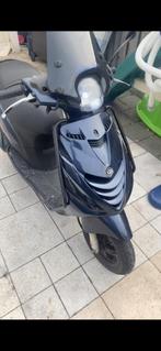 Zip piaggio donkerblauw, Fietsen en Brommers, Gebruikt, Zip, Klasse A (25 km/u), Ophalen of Verzenden