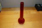 Vase en verre rouge., Comme neuf, Moins de 50 cm, Rouge, Enlèvement ou Envoi