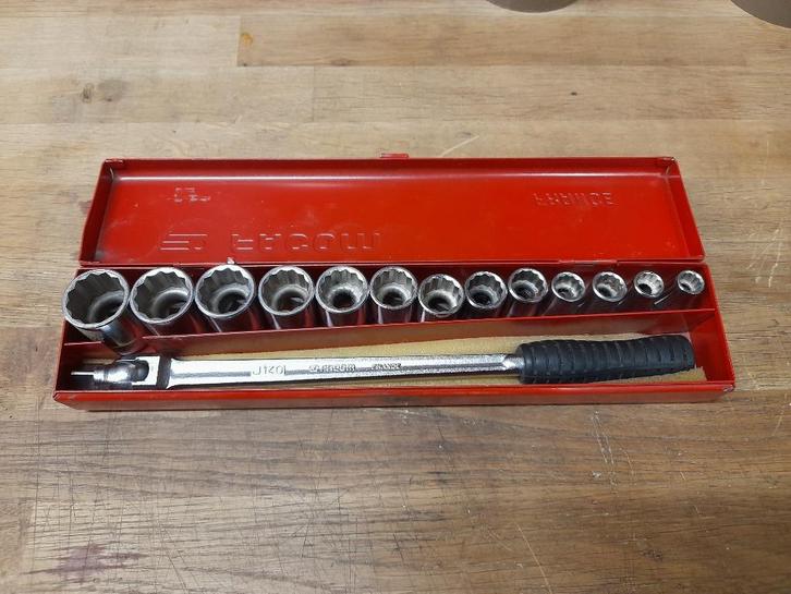 oude Facom-doos met scharnierende sleuteldoppen van 8 tot 20, Doe-het-zelf en Bouw, Gereedschap | Handgereedschap, Gebruikt, Verzenden