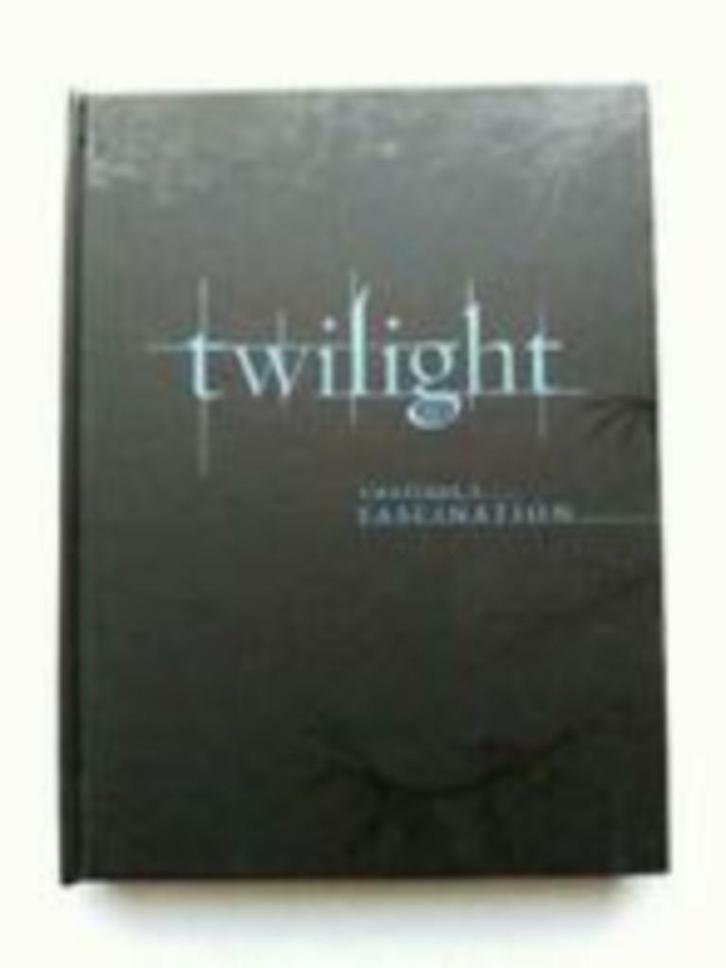 Twilight chapitre 1 fascination dvd coffret de luxe fr angl, CD & DVD, DVD | Science-Fiction & Fantasy, Comme neuf, Science-Fiction