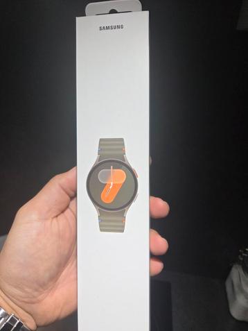 smartwatch 7 samsung  beschikbaar voor biedingen