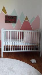 Lit bébé + sommier, Enlèvement, Comme neuf, Lit