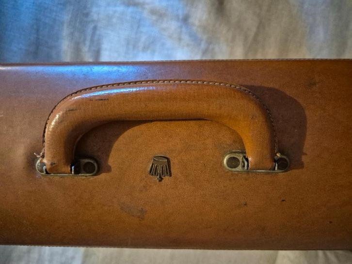 oude koffer  CHENEY ENGLAND, Antiek en Kunst, Curiosa en Brocante, Verzenden