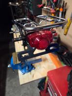 Achterrekje + achterlicht honda monkey z50, Fietsen en Brommers, Ophalen of Verzenden, Gebruikt