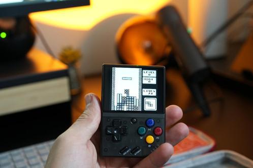 Miyoo Mini V4 + Carte SD Sandisk Ultra 64gb sous Onion OS, Games en Spelcomputers, Spelcomputers | Overige, Zo goed als nieuw