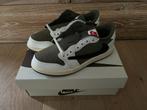 Jordan 1 Low OG SP Travis Scott Taille EU31 US13C, Neuf, Garçon, Enlèvement ou Envoi, Chaussures de sport