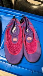Waterschoenen, Ophalen, Zo goed als nieuw