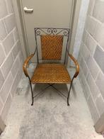 Smeedijzeren stoelen, Huis en Inrichting, Stoelen, Ophalen, Gebruikt, Bruin, Smeedijzer stoel met riet/rotan zit, armen en rug.