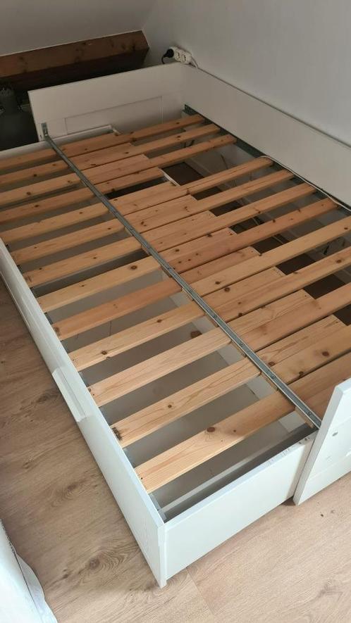 BRIMNES bed uitrekbaar, Huis en Inrichting, Slaapkamer | Bedden, Gebruikt, Tweepersoons, 160 cm, 220 cm, Hout, Wit, Verstelbaar
