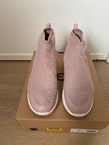 Schoenen Ugg maat 36 in hele goede staat  beschikbaar voor biedingen