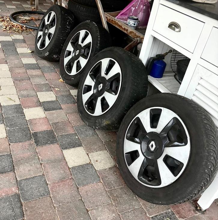 Winterbanden Renault Twingo, Auto-onderdelen, Banden en Velgen, Banden en Velgen, Winterbanden, 15 inch, Personenwagen, Gebruikt