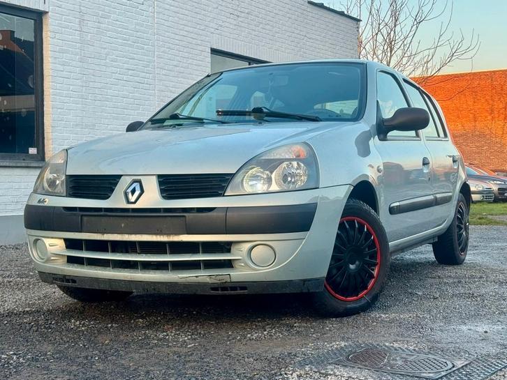 RENAULT CLIO 1.2 BENZINE 120000 KM AIRCOBEDIENING OK, Auto's, Renault, Bedrijf, Te koop, Clio, ABS, Airbags, Airconditioning, Boordcomputer