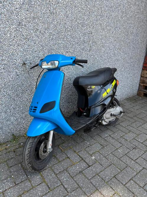 Piaggio zip type 3 125 LC, Fietsen en Brommers, Scooters | Piaggio, Zo goed als nieuw, Zip, Klasse A (25 km/u), Tweetakt, Ophalen