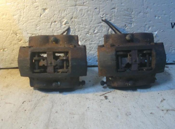 ETRIER DE FREIN set links en rechts voor Maserati Bi-turbo, Autos : Pièces & Accessoires, Freins & Transmission, Maserati, Utilisé