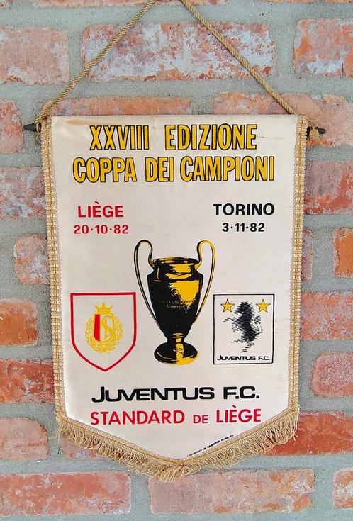 Standard Luik Standard de Liège - Juventus 1982 uniek fanion, Verzamelen, Sportartikelen en Voetbal, Zo goed als nieuw, Vaantje of Sjaal
