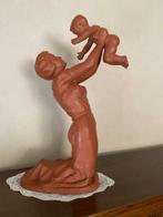 moeder met baby, Huis en Inrichting, Ophalen, Zo goed als nieuw