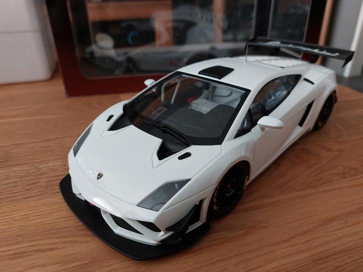 Autoart 81358 1/18 Lamborghini Gallardo GT3 FL2 2013, Hobby en Vrije tijd, Modelauto's | 1:18, Zo goed als nieuw, Auto, Autoart