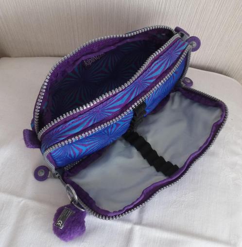 Kipling blauwe en paarse dubbele etui + aap, Handtassen en Accessoires, Tassen | Schooltassen, Gebruikt, Overige typen, Minder dan 30 cm