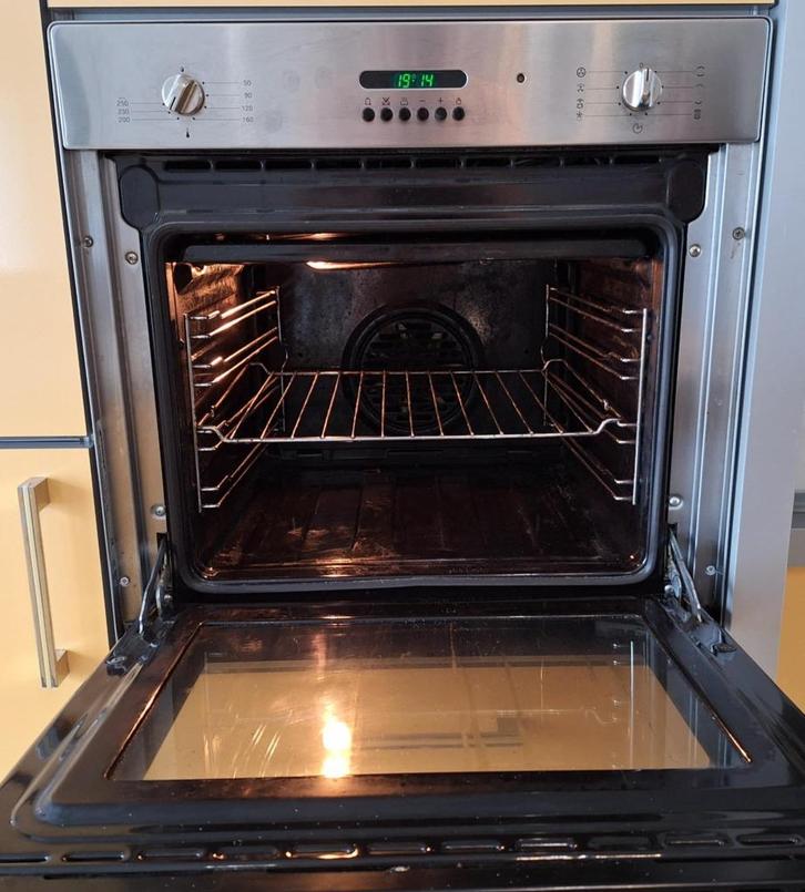 SMEG inbouw heteluchtoven, Huis en Inrichting, Keuken | Keukenelementen, Zo goed als nieuw, Minder dan 100 cm, 50 tot 100 cm, 50 tot 75 cm