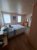 Volledige slaapkamer. Grote, ruime kleerkast., Huis en Inrichting, Slaapkamer | Complete slaapkamers, Ophalen, Zo goed als nieuw