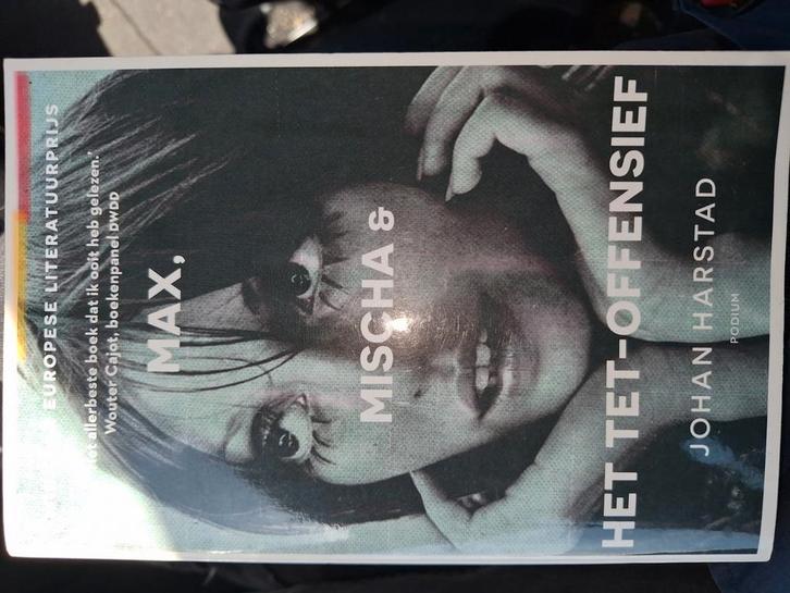 Johan Harstad - Max, Mischa & het Tet-offensief, Boeken, Literatuur, Zo goed als nieuw, Amerika, Ophalen of Verzenden