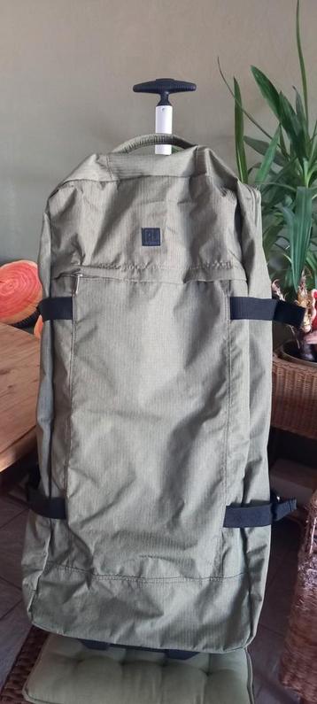 XL valies op wieltjes, nooit gebruikt, Ophalen, Zo goed als nieuw