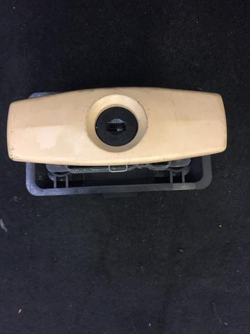 Dashboard kast handgreep slot BMW E60  E61 creme