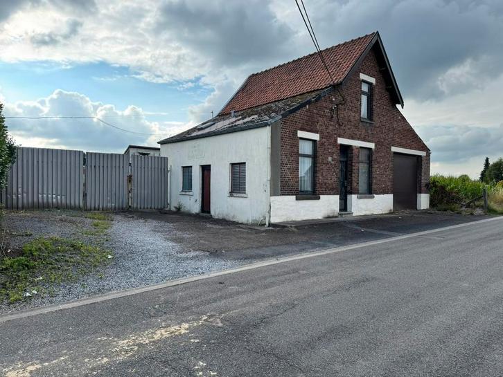 Huis met 4 te renoveren gevels met 2 garages, tuin, park, Immo, Huizen en Appartementen te koop, Provincie Henegouwen, 500 tot 1000 m²
