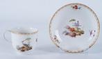 Porcelaine tournai : tasse la haye, Enlèvement ou Envoi