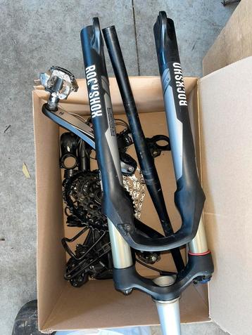 Volledige mtb zonder frame beschikbaar voor biedingen