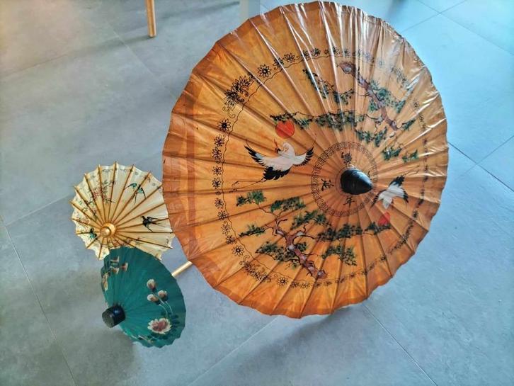 3 Chinese parasols vintage, Antiek en Kunst, Antiek | Glaswerk en Kristal, Ophalen of Verzenden