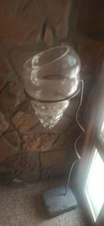 design vaas op smeedijzeren voet, Huis en Inrichting, Woonaccessoires | Vazen, Nieuw, Glas, Ophalen, 75 cm of meer