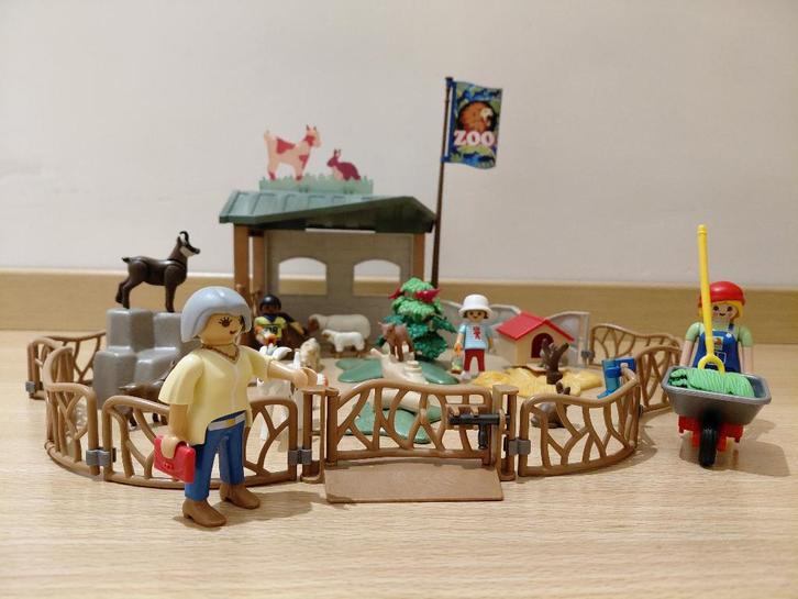 Playmobil City Life 6635 Parc animalier avec visiteurs - Zoo, Enfants & Bébés, Jouets | Playmobil, Comme neuf, Ensemble complet