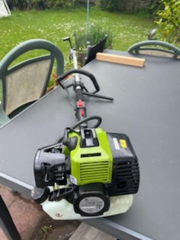 Central Park CPT33-4/1/EL 4-in-1 32,5cc bosmaaier beschikbaar voor biedingen