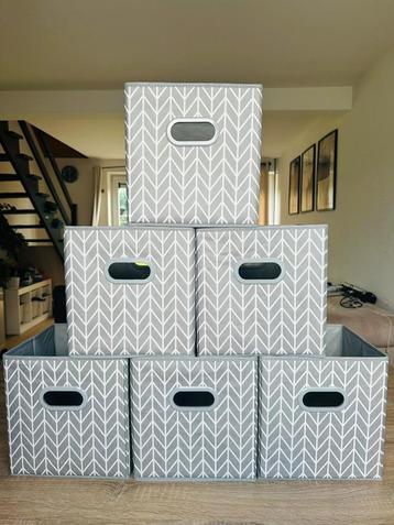 Lot de 6 cubes de rangement beschikbaar voor biedingen