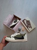 Travis scott  Air jordan 1 Low - Medium Olive - 43, Ophalen, Zo goed als nieuw