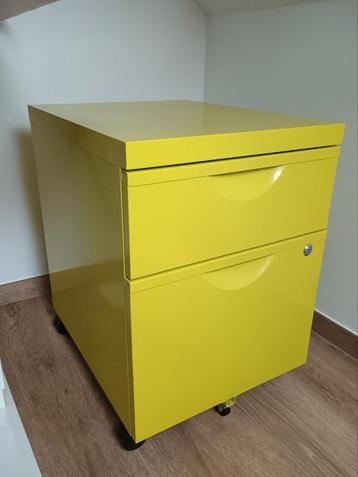 Metalen ladeblok voor kantoor, groen/geel beschikbaar voor biedingen