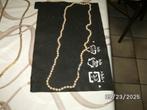 Een parelachtige ketting, Handtassen en Accessoires, Kettingen, Ophalen of Verzenden, Zo goed als nieuw, Overige kleuren, Overige materialen