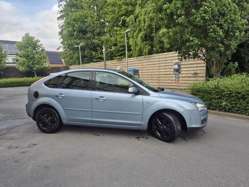 Ford Focus Ghia BENZINE, Auto's, Ford, Particulier, Focus, Radio, Benzine, Euro 4, 5 deurs, Handgeschakeld, Blauw, Zwart, Ophalen