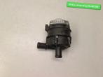 POMPE A EAU Audi A3 Sportback (8VA / 8VF) (04L965567), Utilisé, Audi