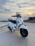 Vespa Gts 300 Hpe Supersport, Motoren, 300 cc, Particulier, Toermotor, 1 cilinder