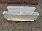 RADIATOR 300/1400/33 ( 2 stuks ), Ophalen, Gebruikt, Radiator