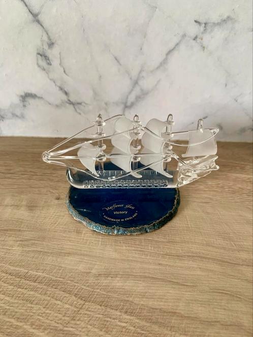 Handgemaakt glazen bootje – Mayflower Glass “Victory” (UK), Hobby en Vrije tijd, Modelbouw | Boten en Schepen, Zo goed als nieuw