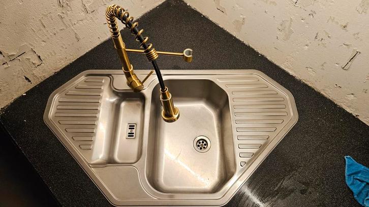 Hoek afwasbak met kraan, Doe-het-zelf en Bouw, Sanitair, Kraan, Ophalen