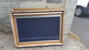 velux 134x98 + raccord + store + option montage beschikbaar voor biedingen